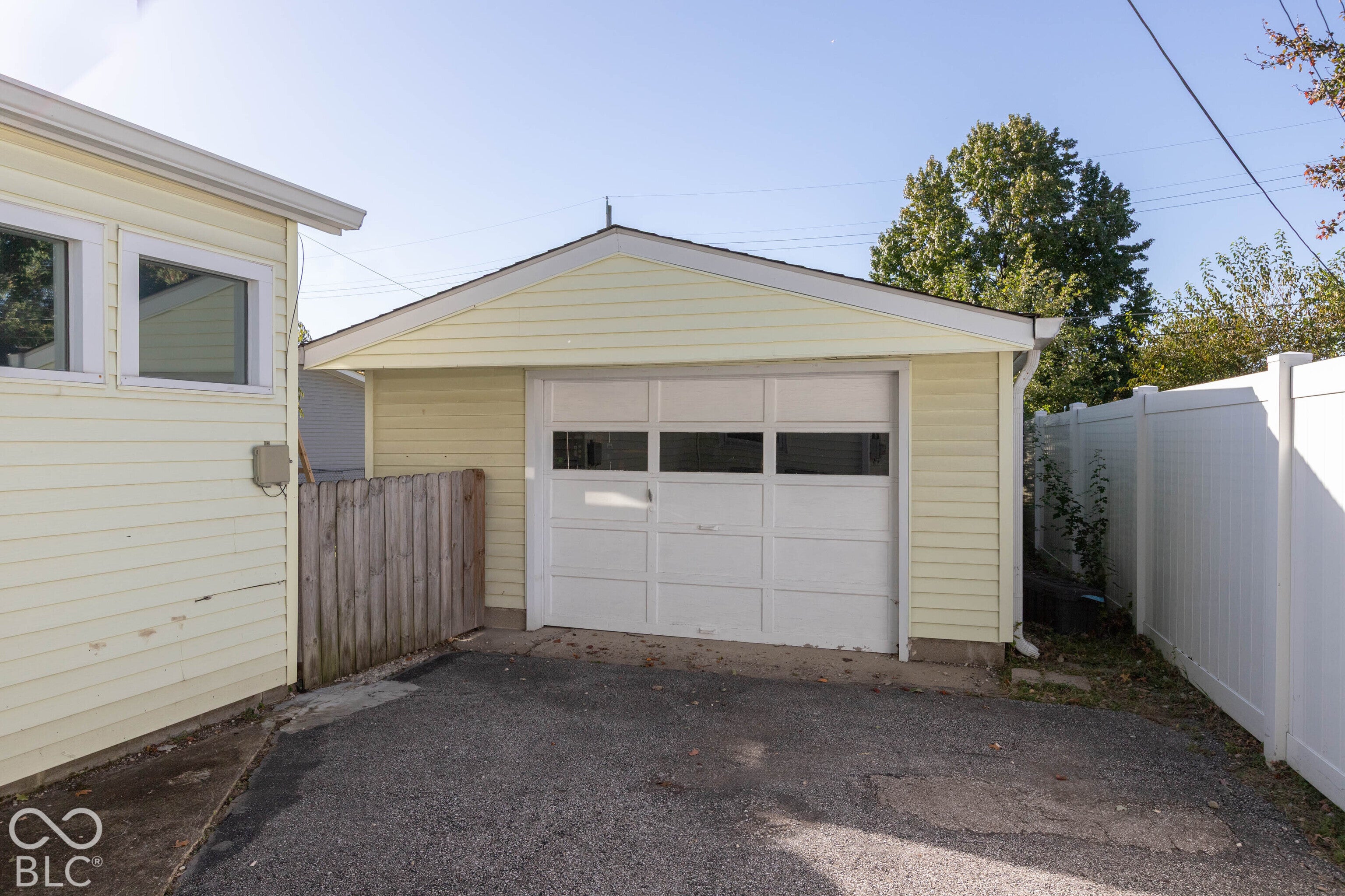 504 E Douglas Drive