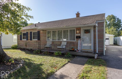 Photo of 504 E Douglas Drive, Brownsburg, IN 46112 (MLS # 22130349)