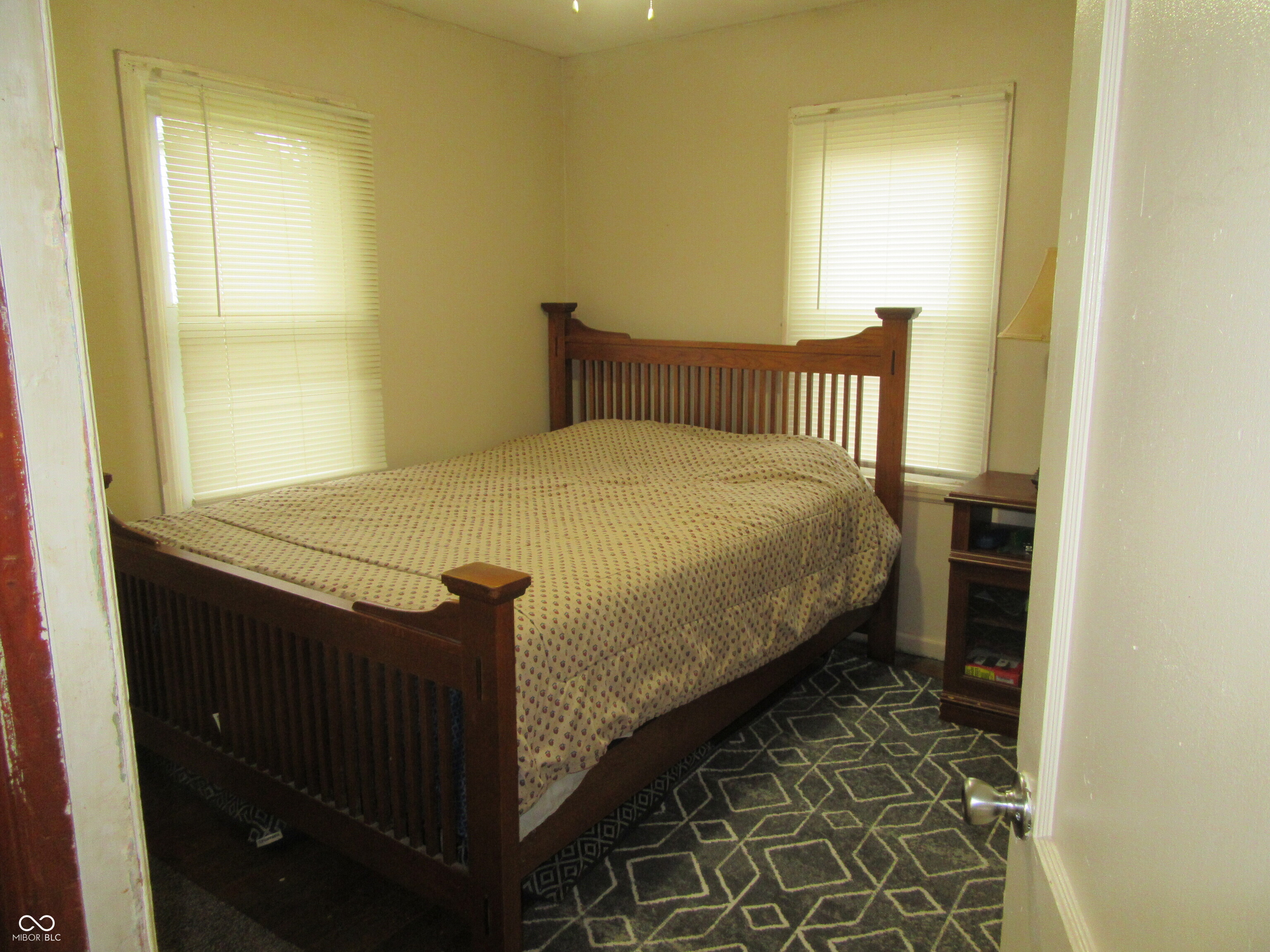 1118 S Morgantown Road