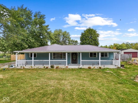 Photo of 11826 S Marlin Road, Indianapolis, IN 46239 (MLS # 22125599)