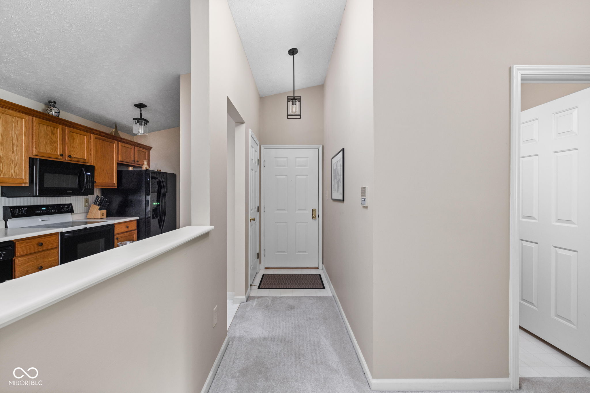 8410 Glenwillow Lane 208