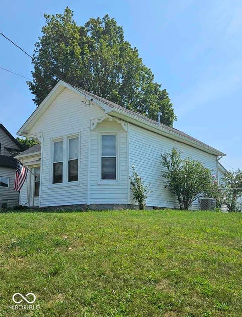 Photo for 529 W 1st Street