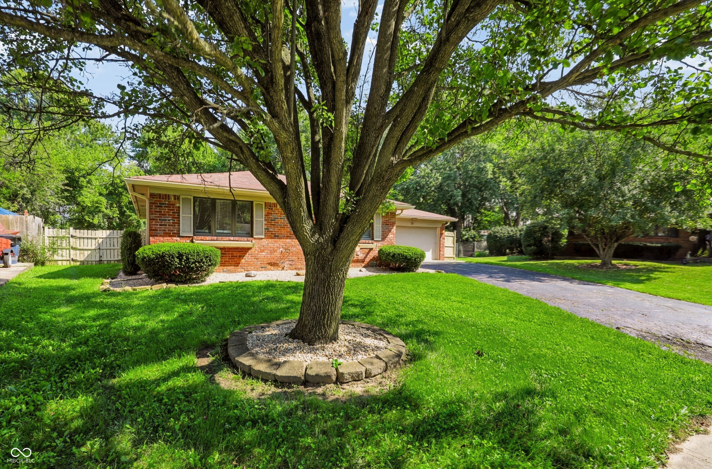 18 Roderick Court