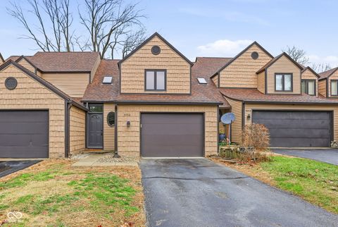Photo of 5952 Highgate Circle E, Indianapolis, IN 46250 (MLS # 22073800)