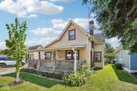 Photo of 5135 E Saint Clair Street, Indianapolis, IN 46219 (MLS # 22120480)