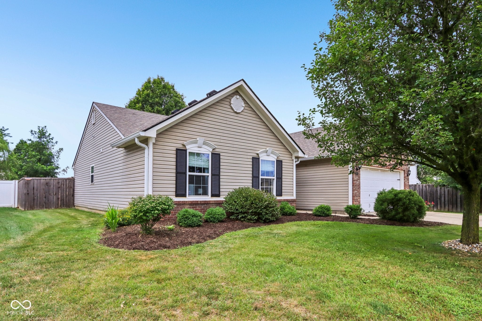4086 S Turning Leaf Court