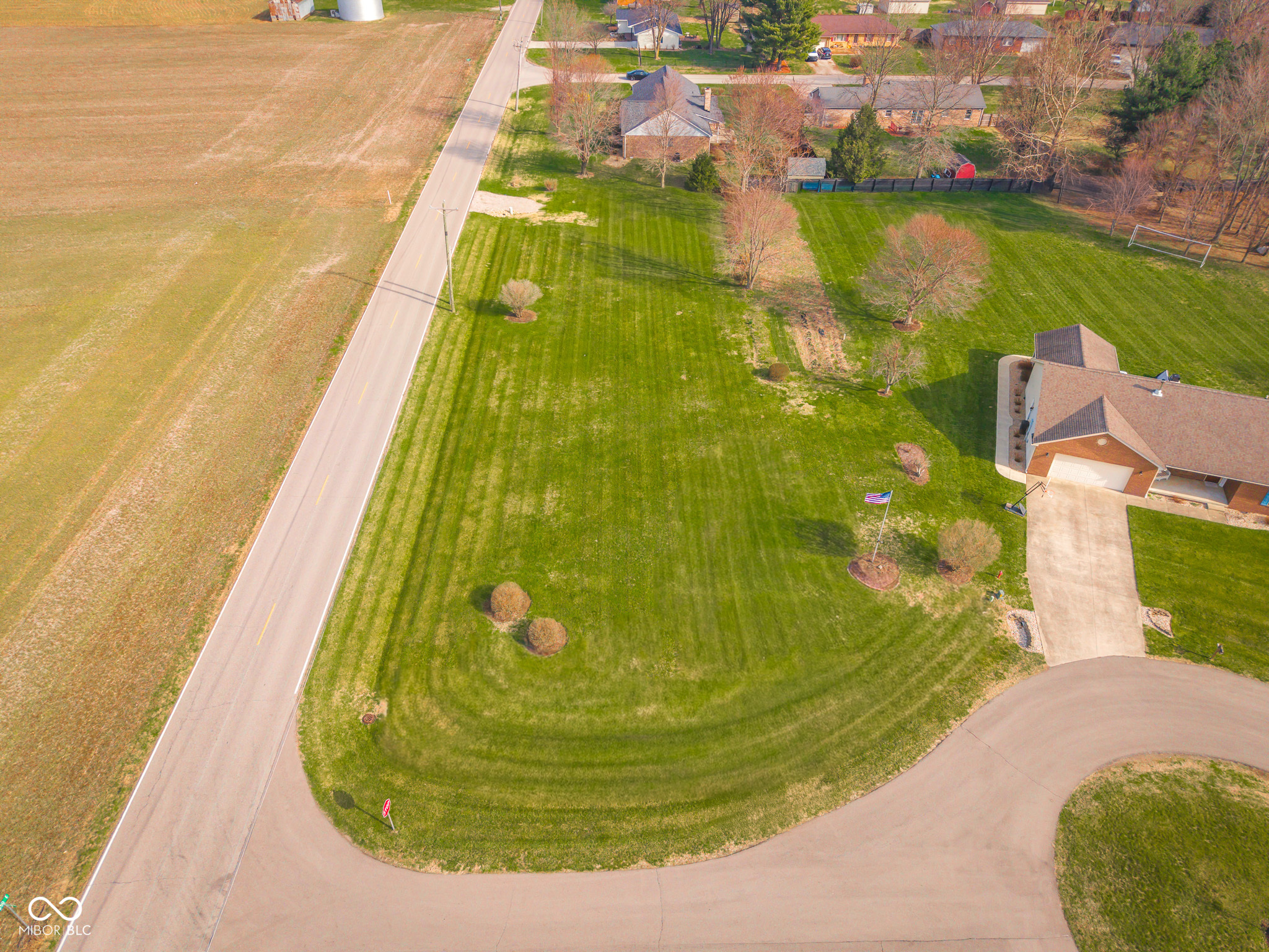 7000 S Artesian Court