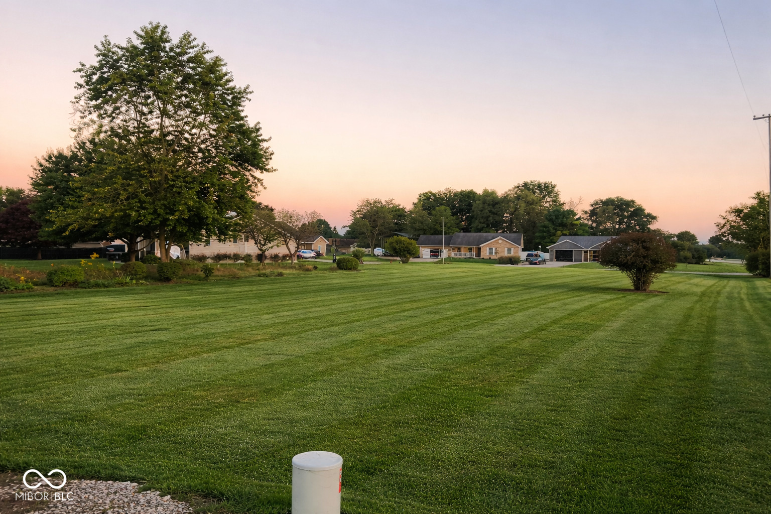 7000 S Artesian Court