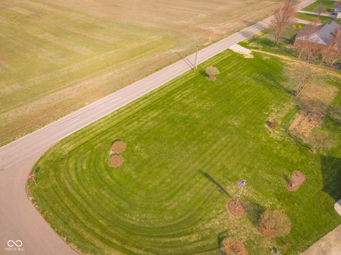 7000 S Artesian Court Columbus IN 47201