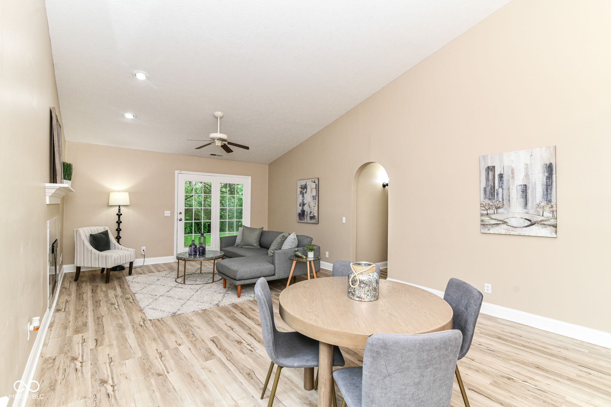 6471 Hunters Green Place