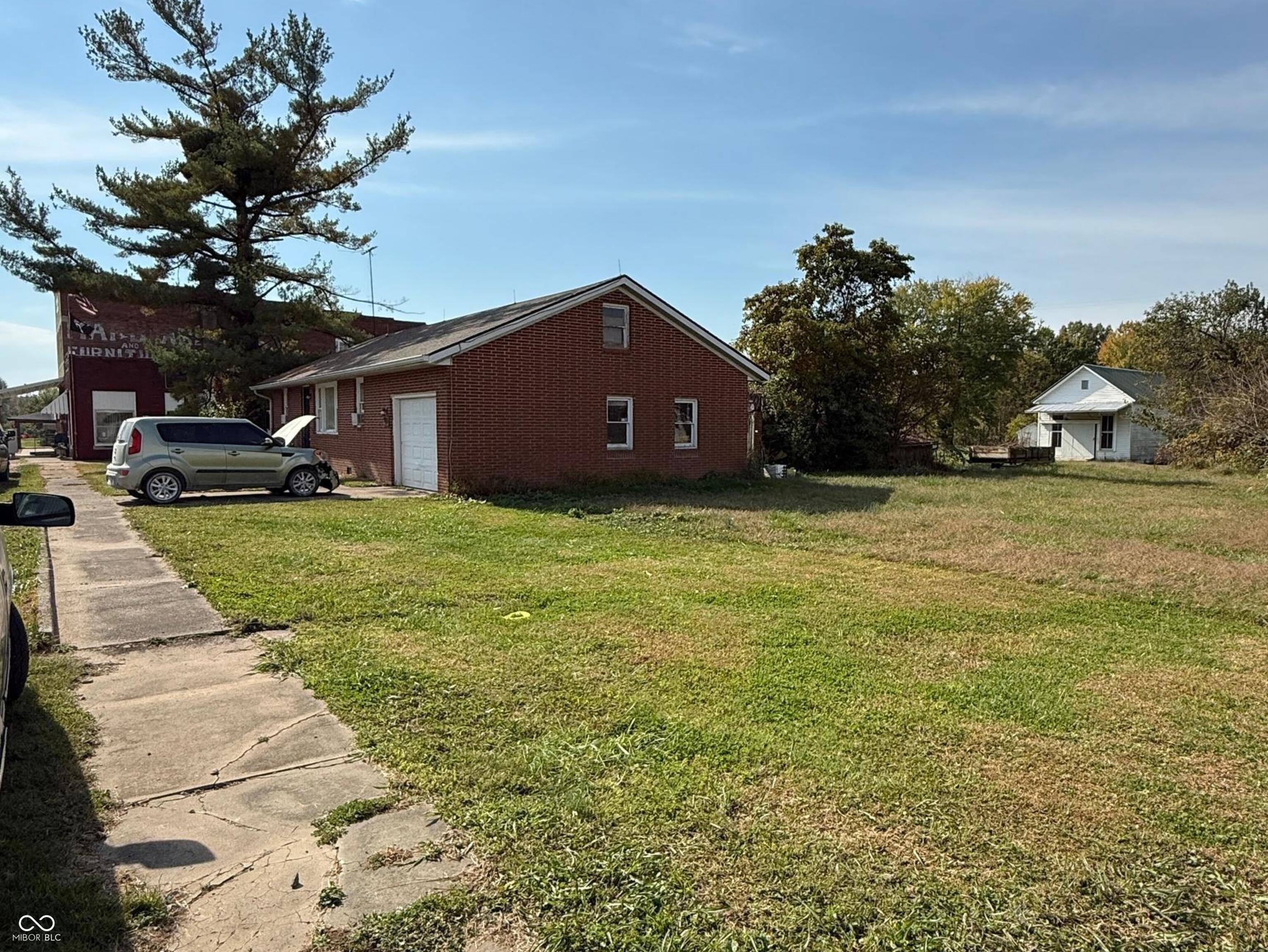 4213 Main Street
