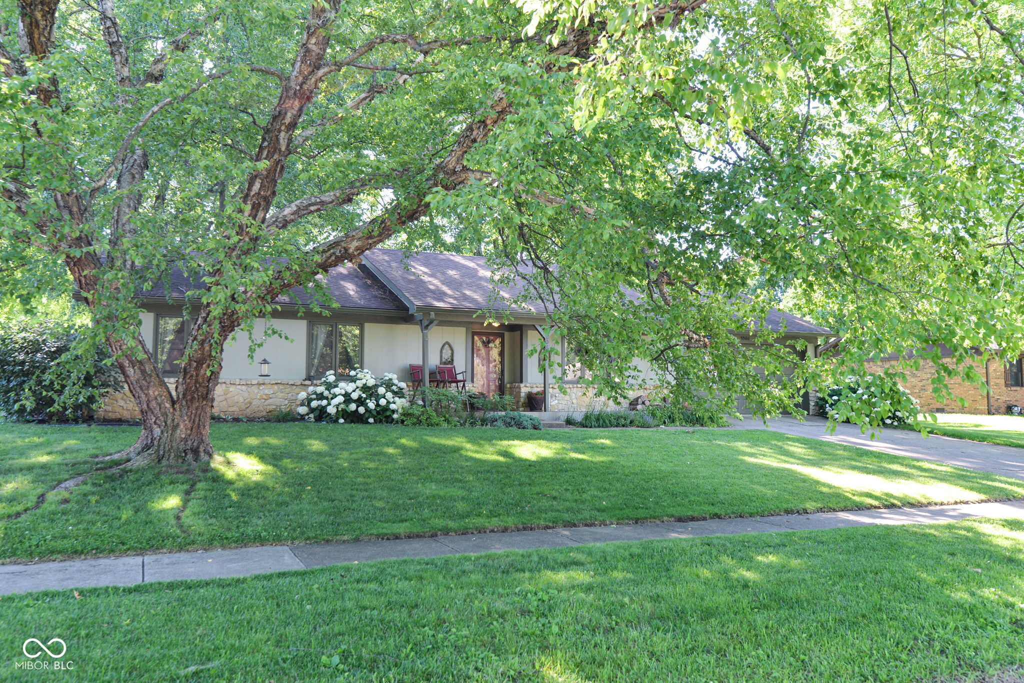 1085 Waterford Drive