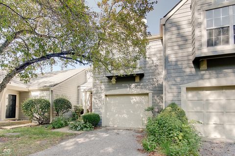 Photo of 6454 Watham Court, Indianapolis, IN 46250 (MLS # 22100863)