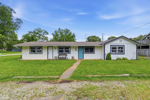 Photo of 124 Hiawatha Drive, Noblesville, IN 46062 (MLS # 22105160)
