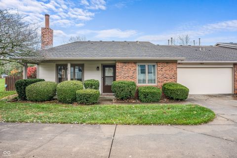 Photo of 7609 Farm View Circle E, Indianapolis, IN 46256 (MLS # 22075184)