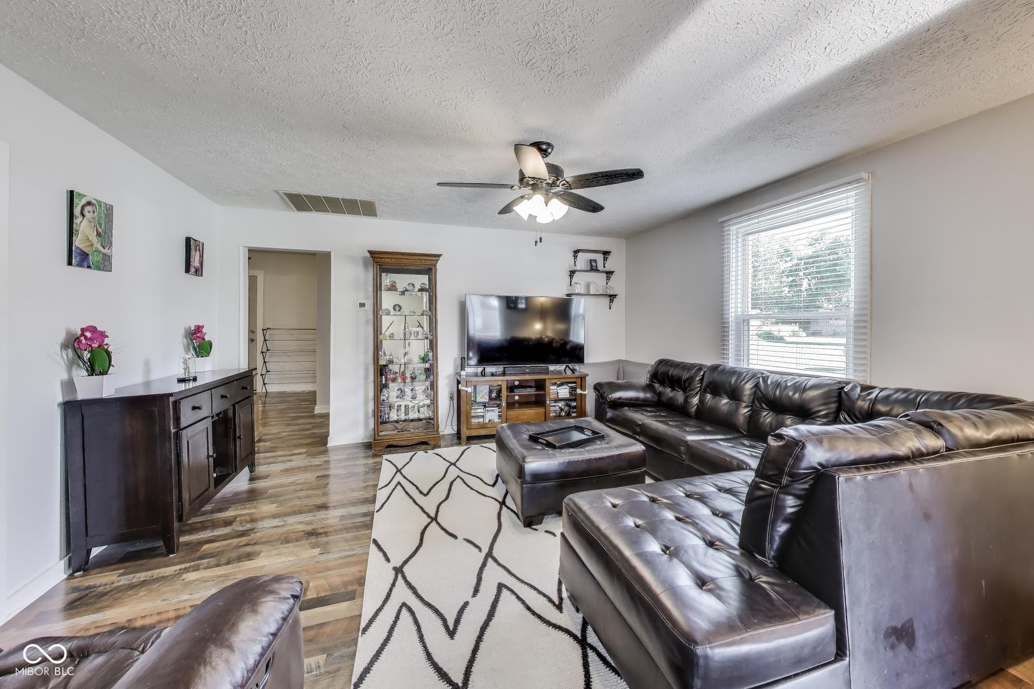 307 E Walnut Street