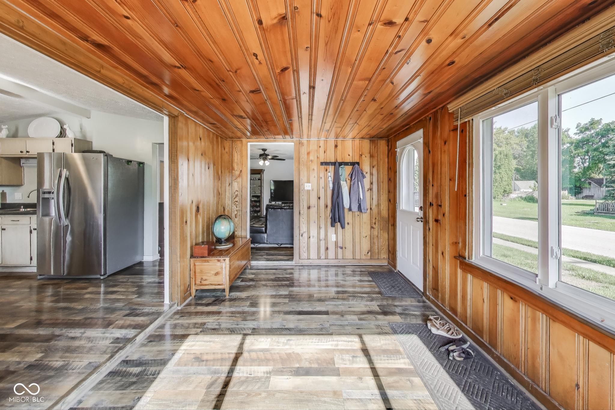 307 E Walnut Street
