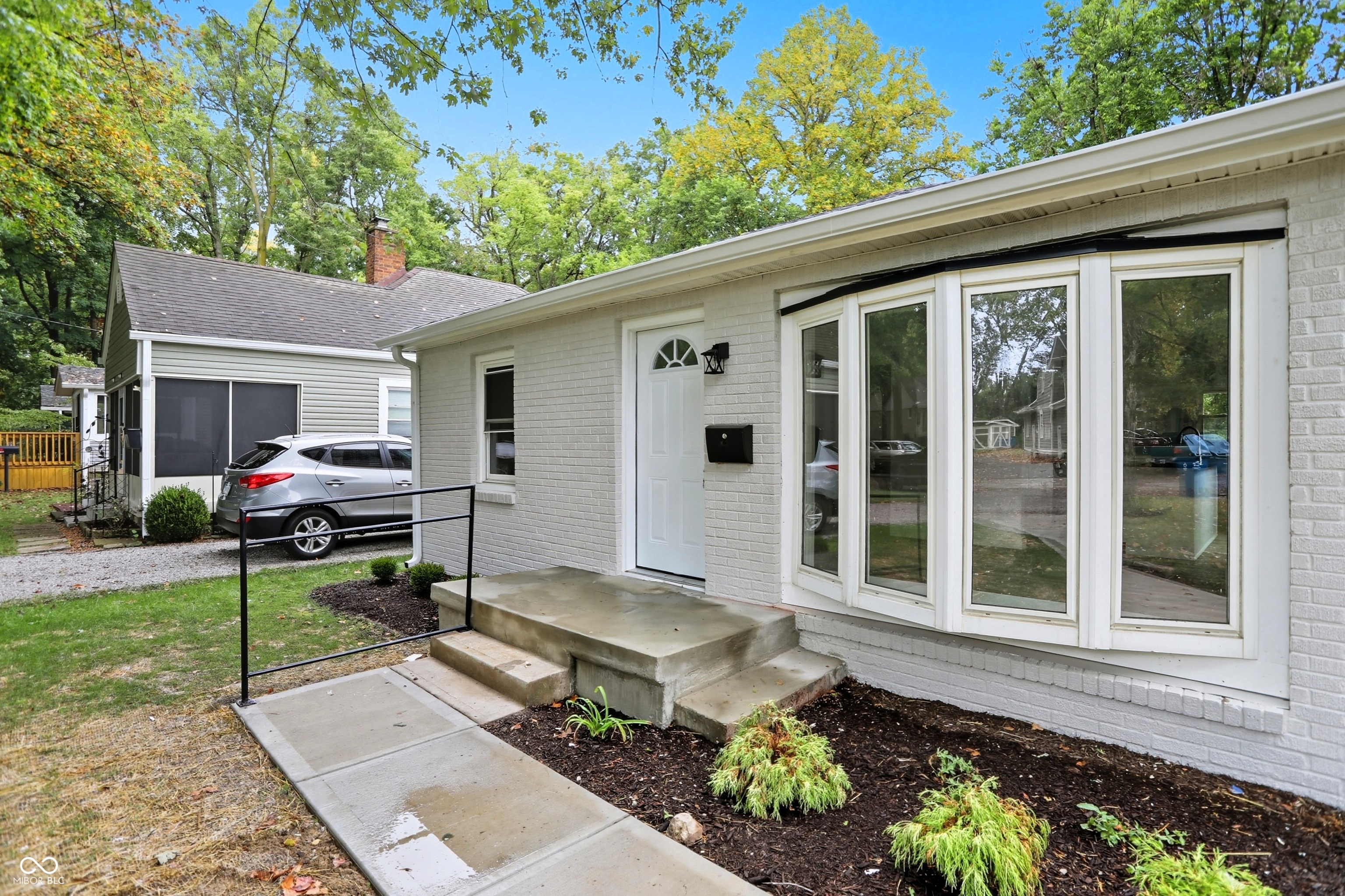 6239 Kingsley Drive