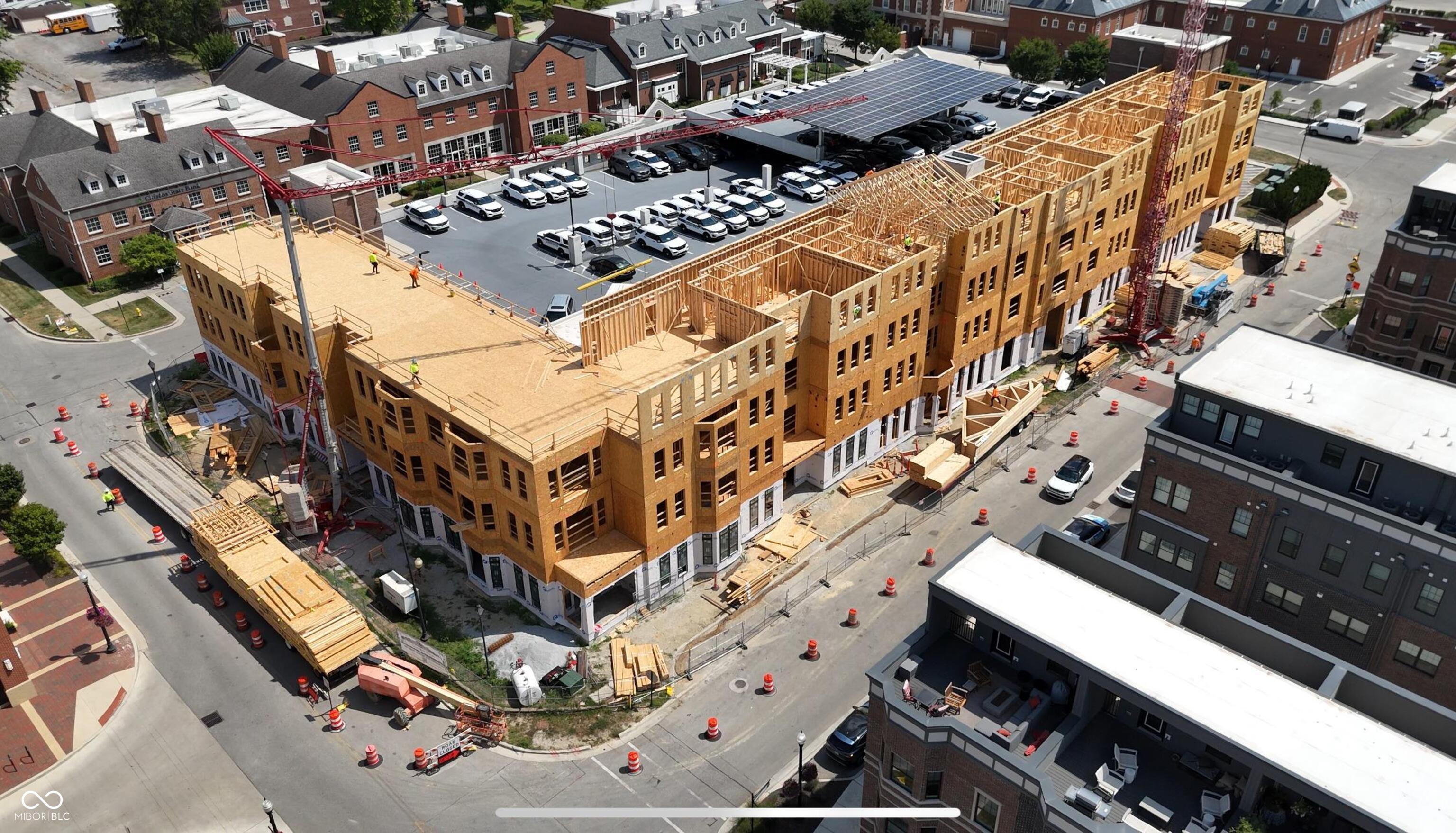 925 Veterans Way 202