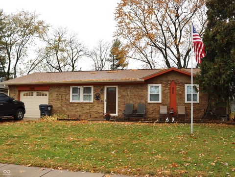 Photo of 908 Summer Road, Greenwood, IN 46143 (MLS # 22073839)