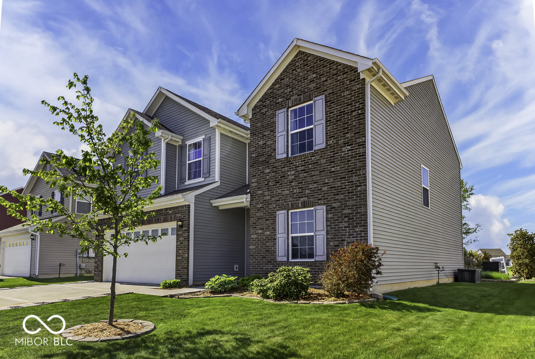 886 Starflower Trace