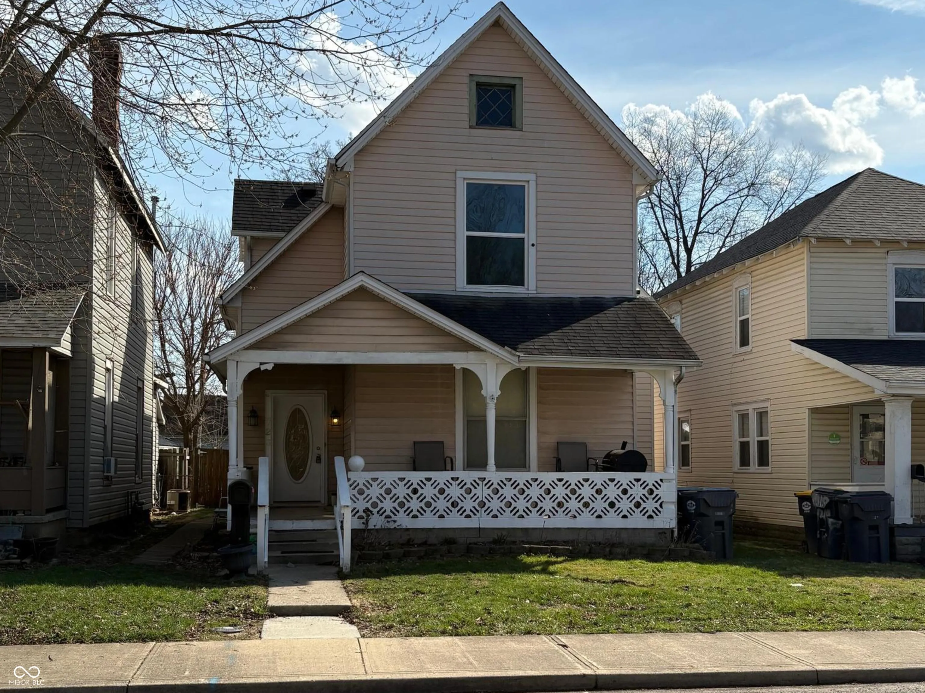 Anderson, Indiana 46016, United States, 3 Bedrooms Bedrooms, ,2 BathroomsBathrooms,Residential,Active,98186