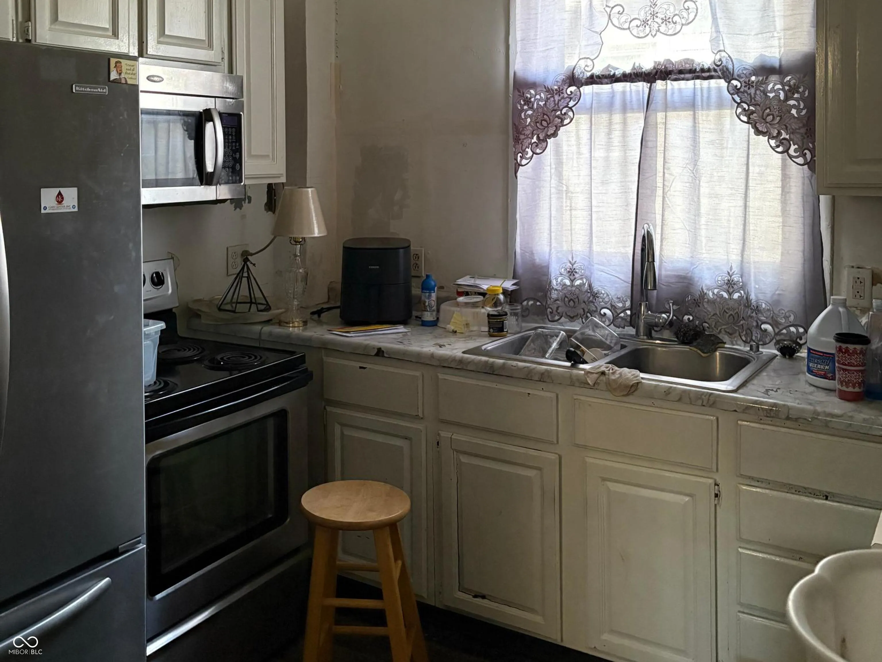 Anderson, Indiana 46016, United States, 3 Bedrooms Bedrooms, ,2 BathroomsBathrooms,Residential,Active,98186