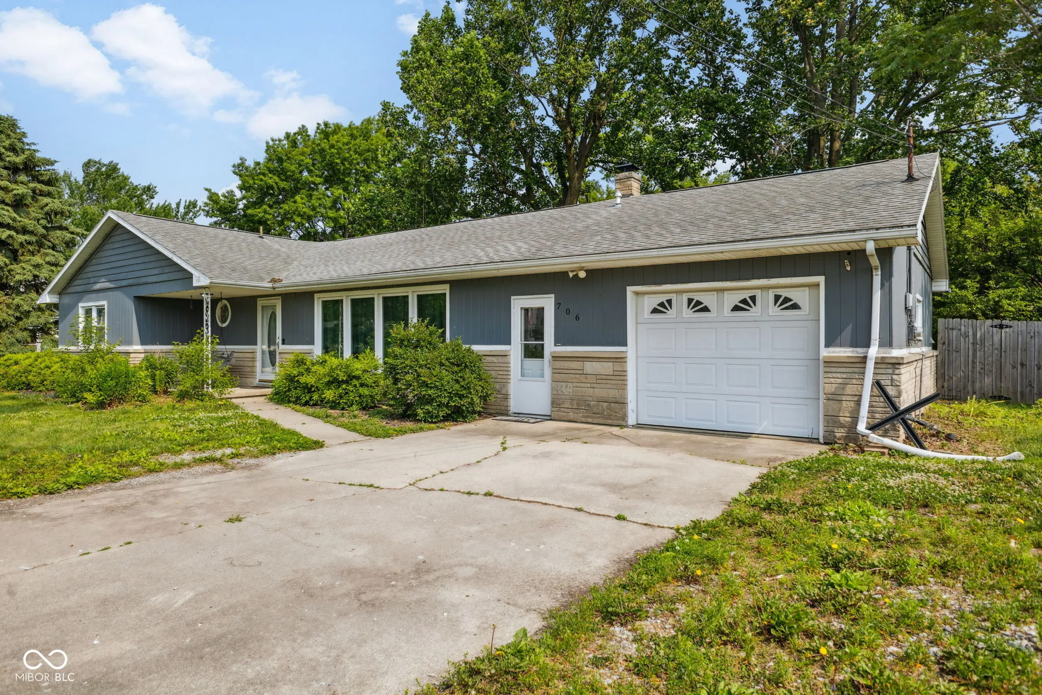 Chalmers, Indiana 47929, United States, 3 Bedrooms Bedrooms, ,2 BathroomsBathrooms,Residential,Pending,144569