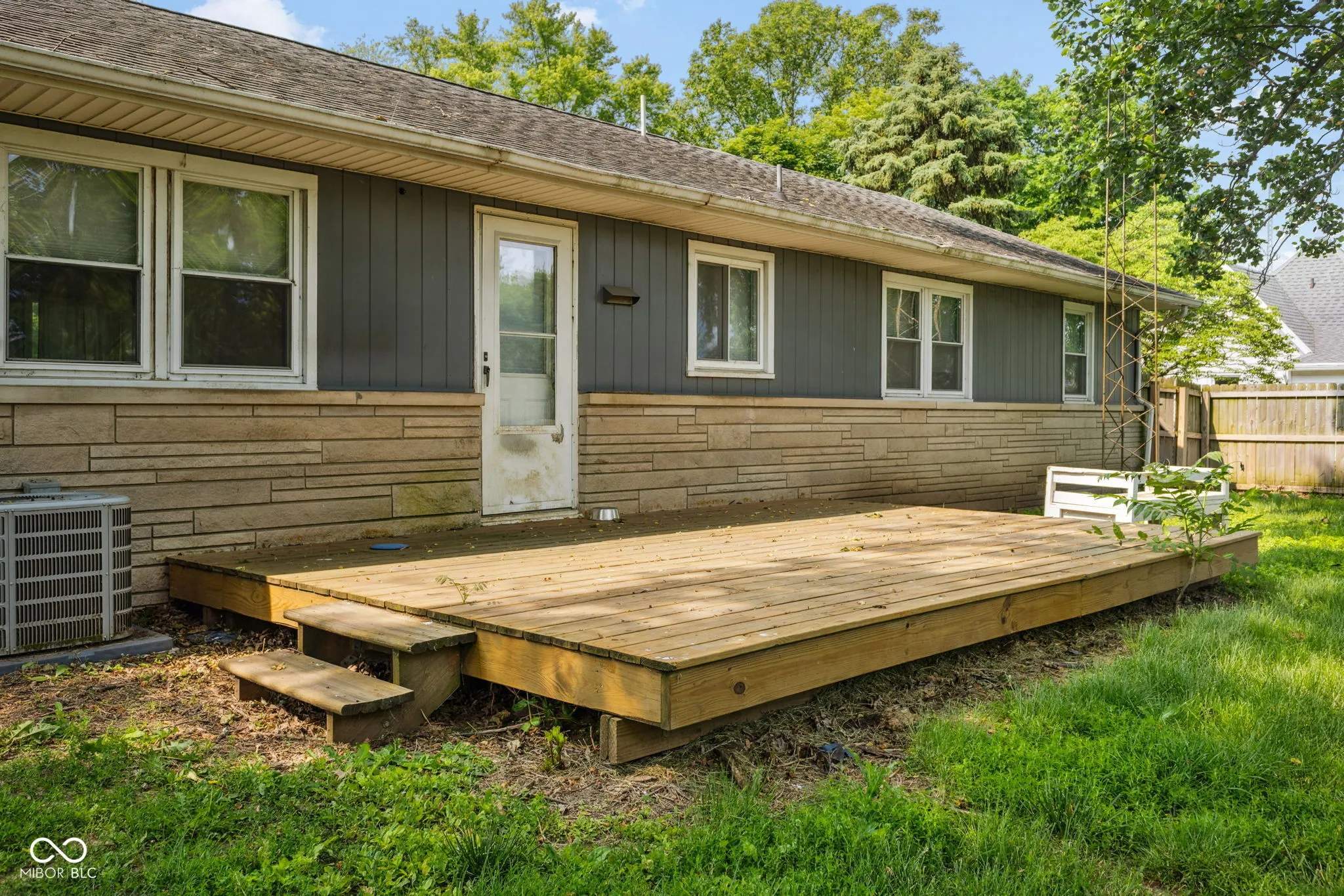 Chalmers, Indiana 47929, United States, 3 Bedrooms Bedrooms, ,2 BathroomsBathrooms,Residential,Pending,144569