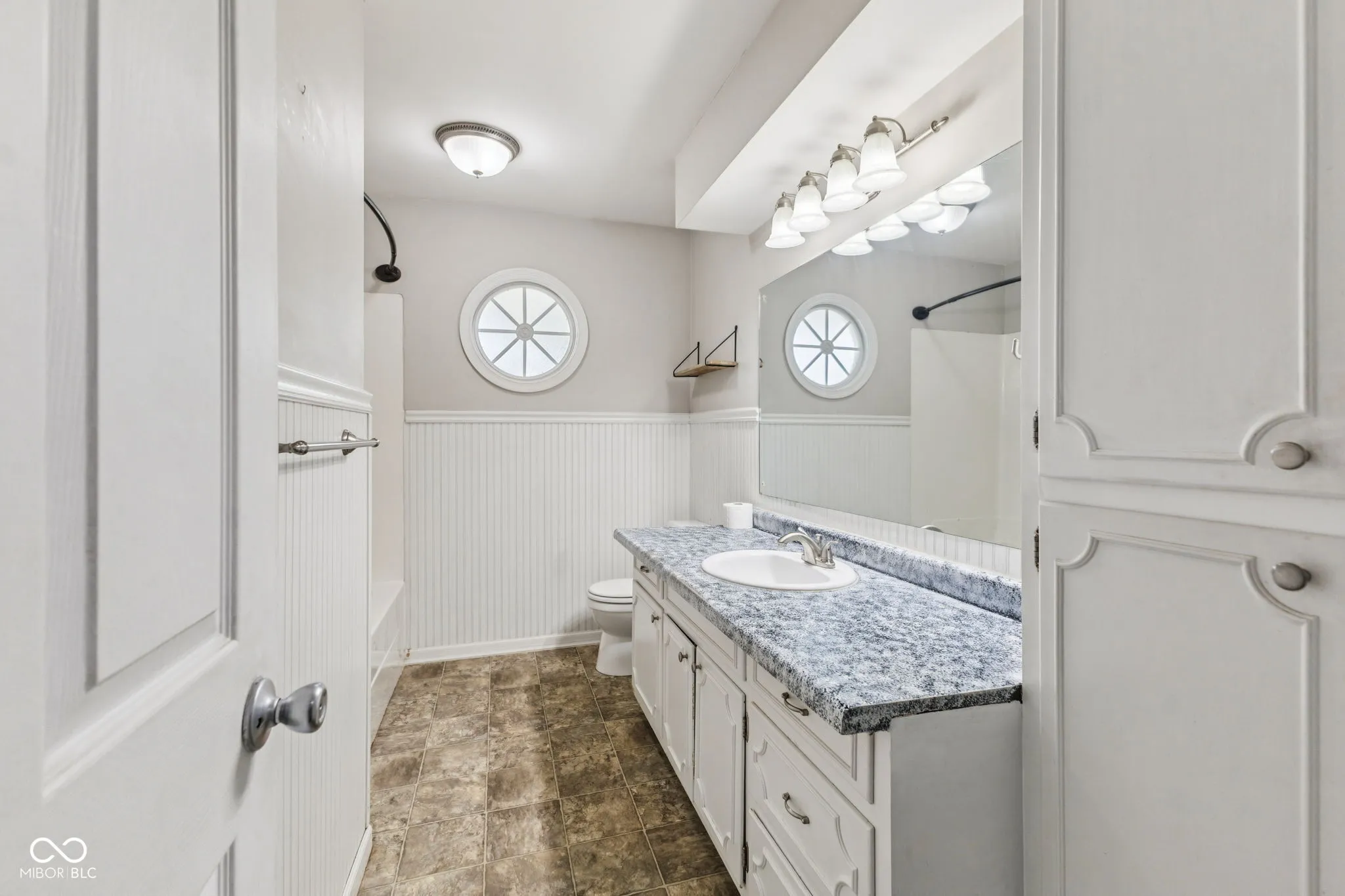 Chalmers, Indiana 47929, United States, 3 Bedrooms Bedrooms, ,2 BathroomsBathrooms,Residential,Pending,144569