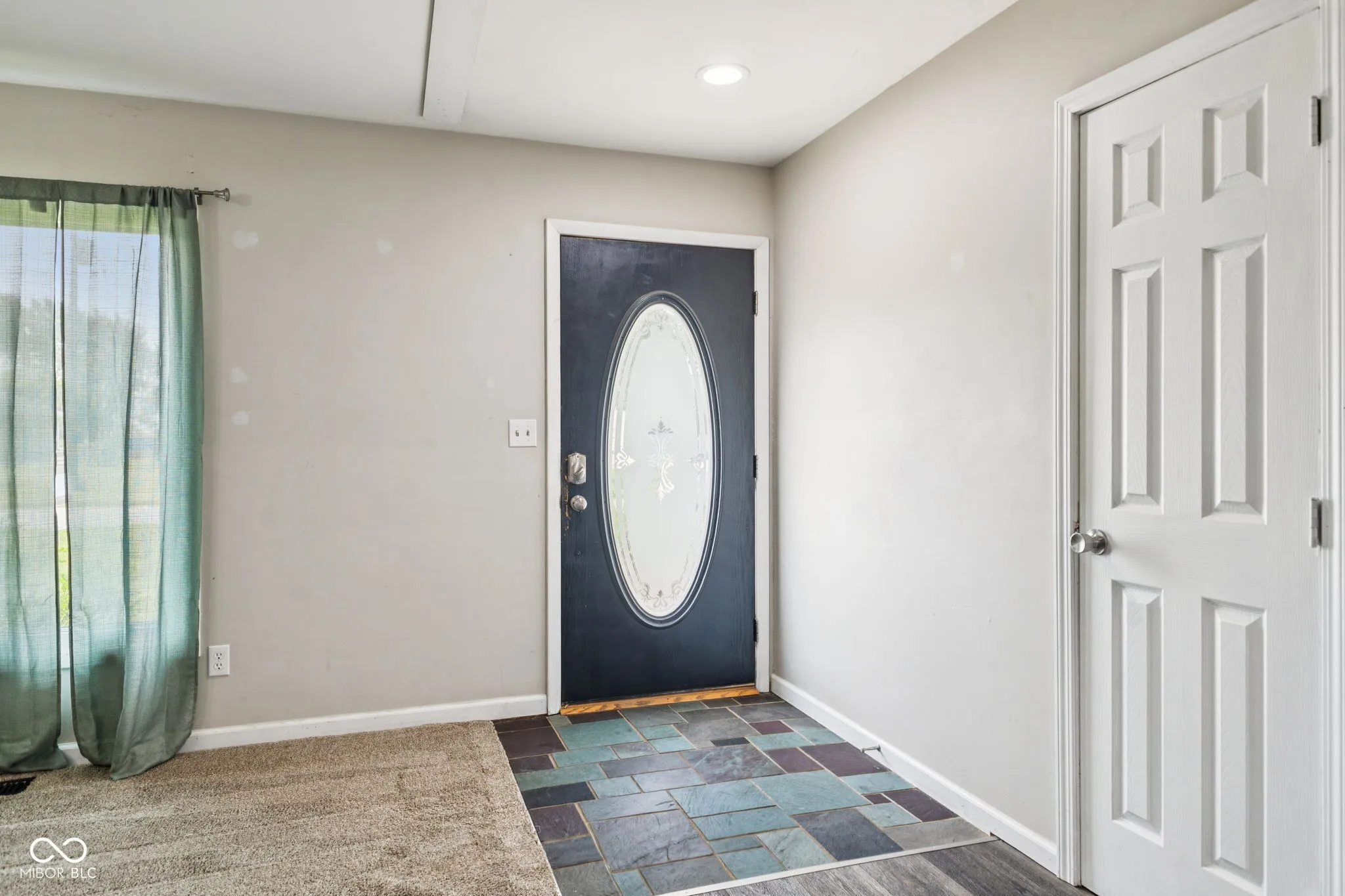 Chalmers, Indiana 47929, United States, 3 Bedrooms Bedrooms, ,2 BathroomsBathrooms,Residential,Pending,144569