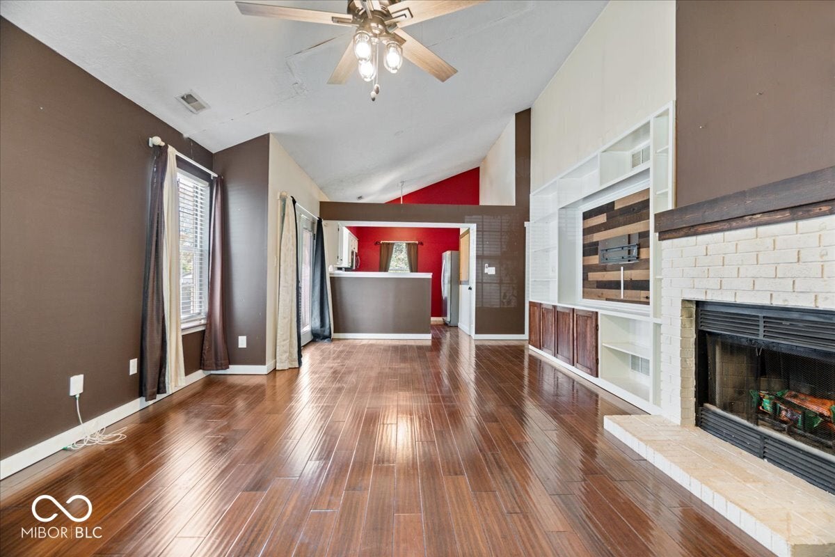 9713 Spruce Lane