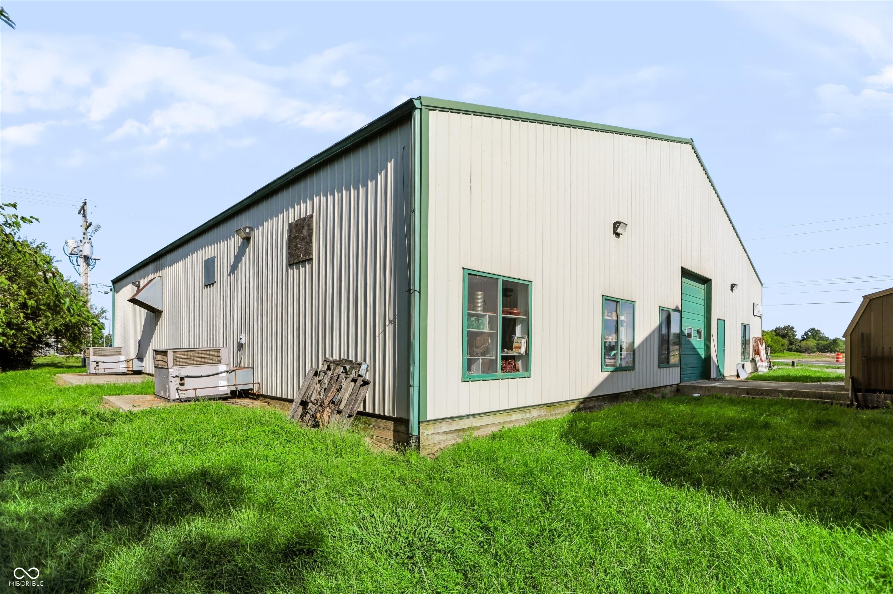 291 E Two Cent Road