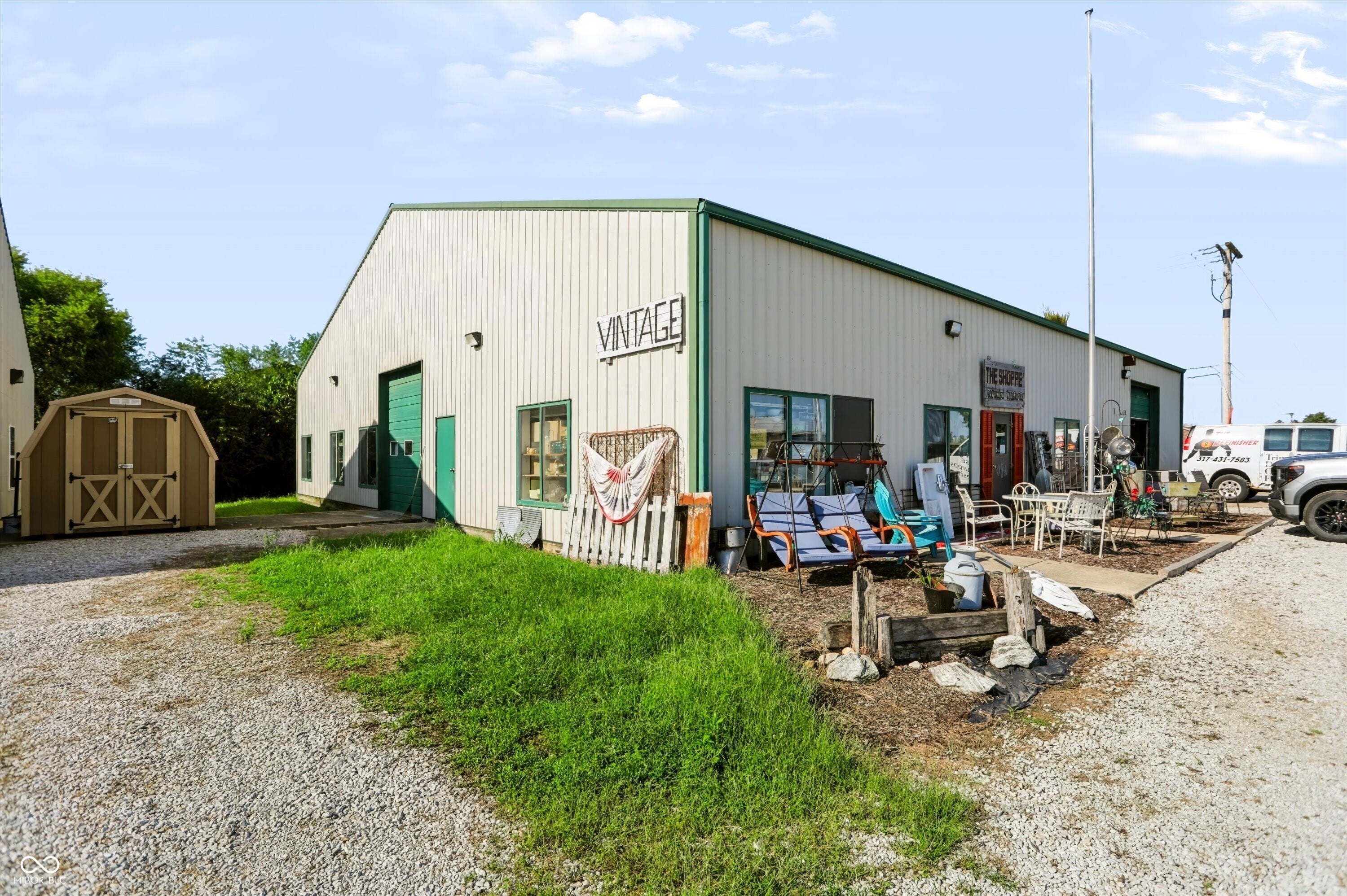 291 E Two Cent Road