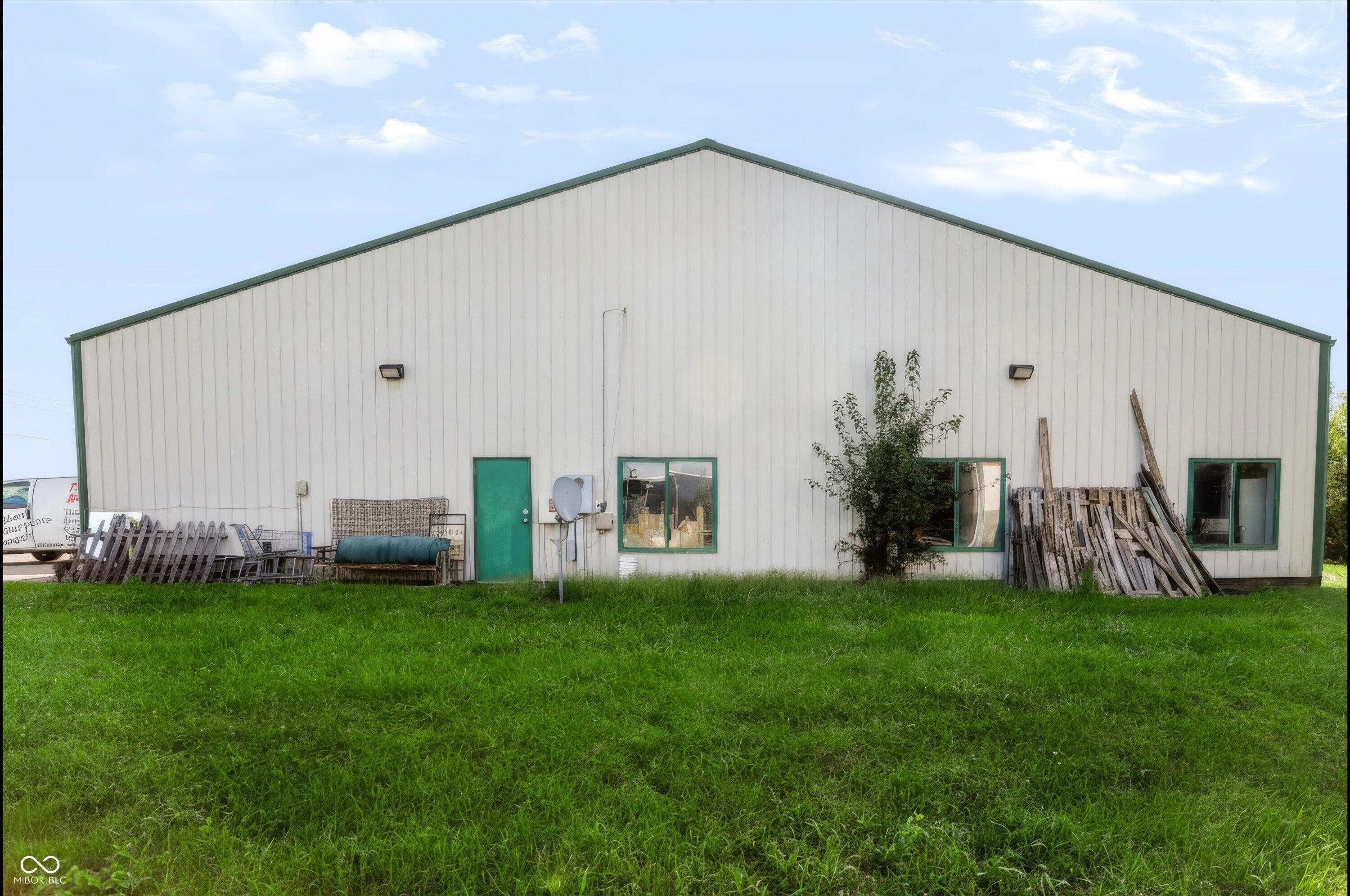 291 E Two Cent Road