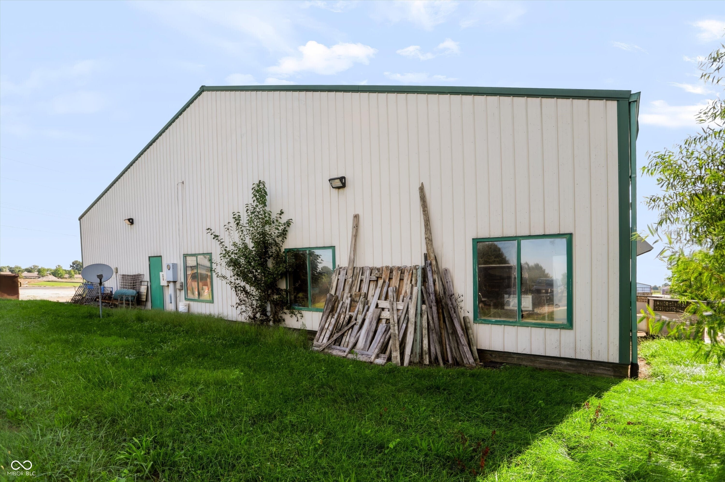291 E Two Cent Road