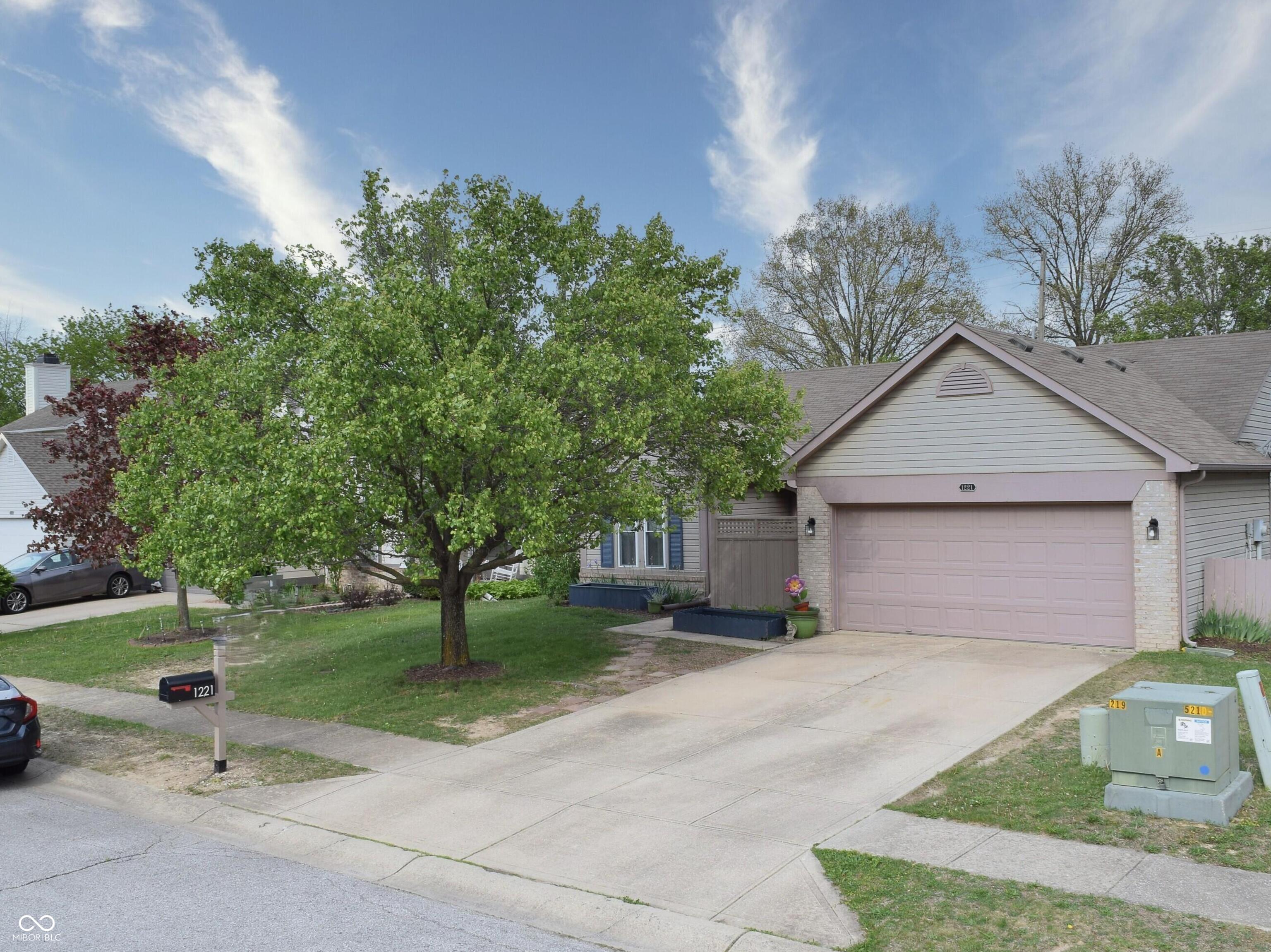 1221 Tealpoint Court