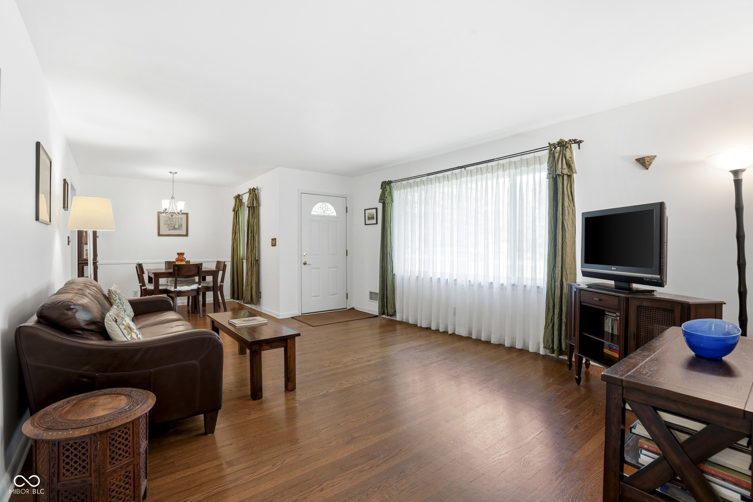 1032 Oakwood Trail