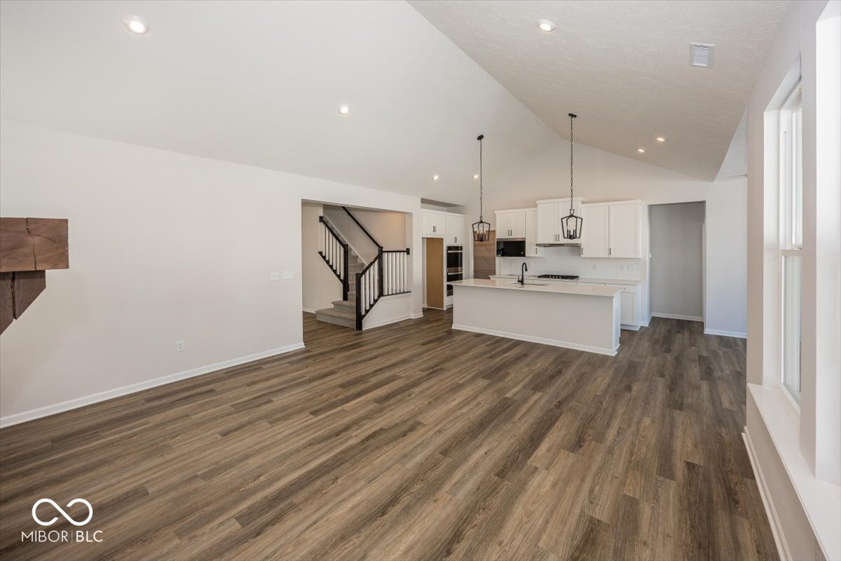 4982 Reavie Court