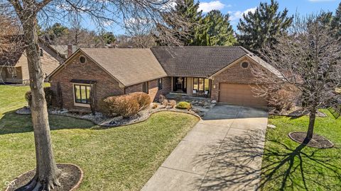 Photo of 4335 W Hunters Ridge Lane, Greenwood, IN 46143 (MLS # 22085904)