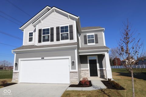 Photo of 5041 Rolling Meadow Boulevard, Indianapolis, IN 46237 (MLS # 22075338)