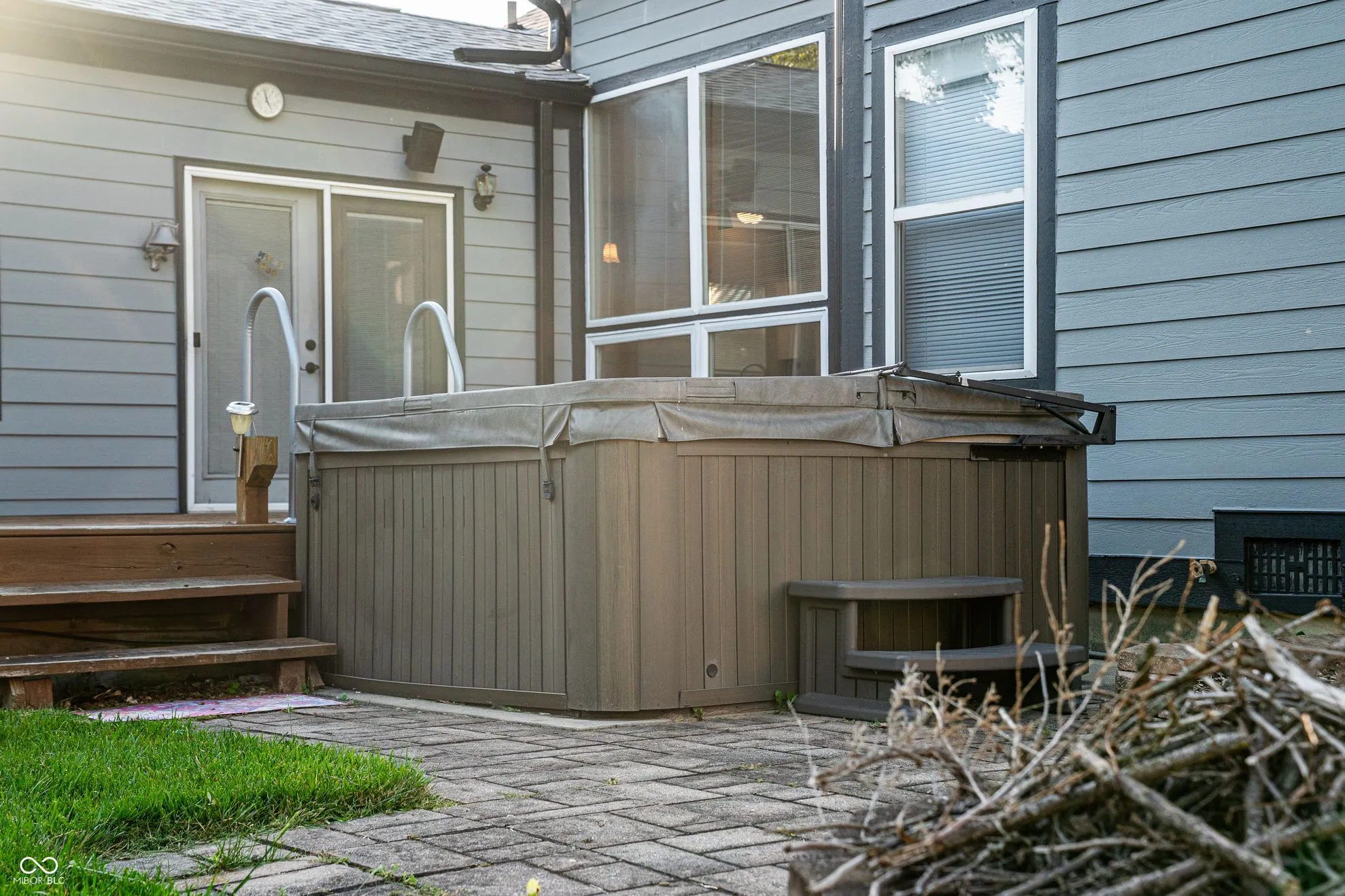 Indianapolis, Indiana 46236, United States, 3 Bedrooms Bedrooms, ,3 BathroomsBathrooms,Residential,Pending,97442