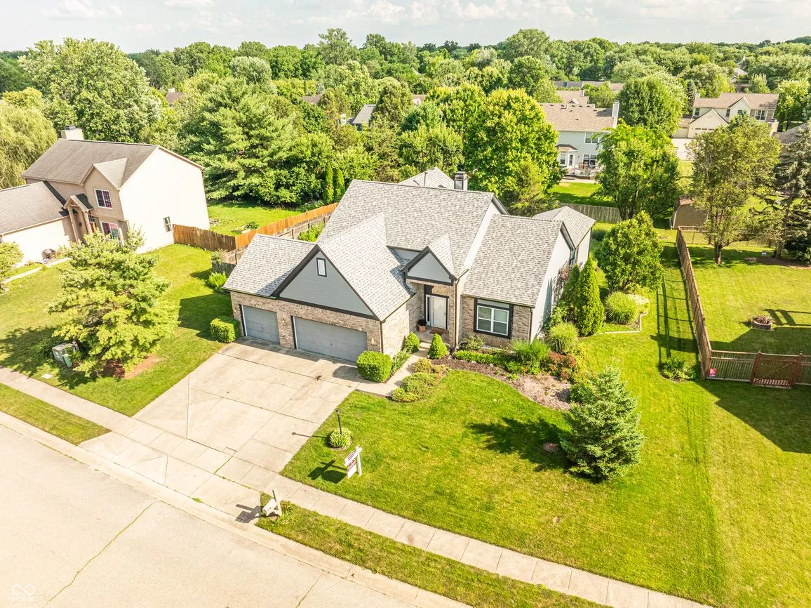 Indianapolis, Indiana 46236, United States, 3 Bedrooms Bedrooms, ,3 BathroomsBathrooms,Residential,Pending,97442