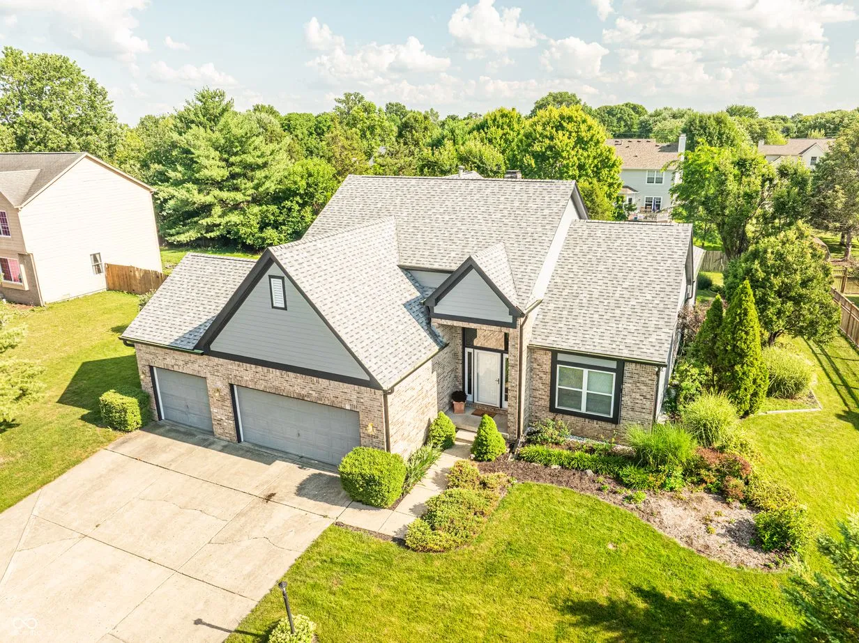 Indianapolis, Indiana 46236, United States, 3 Bedrooms Bedrooms, ,3 BathroomsBathrooms,Residential,Pending,97442