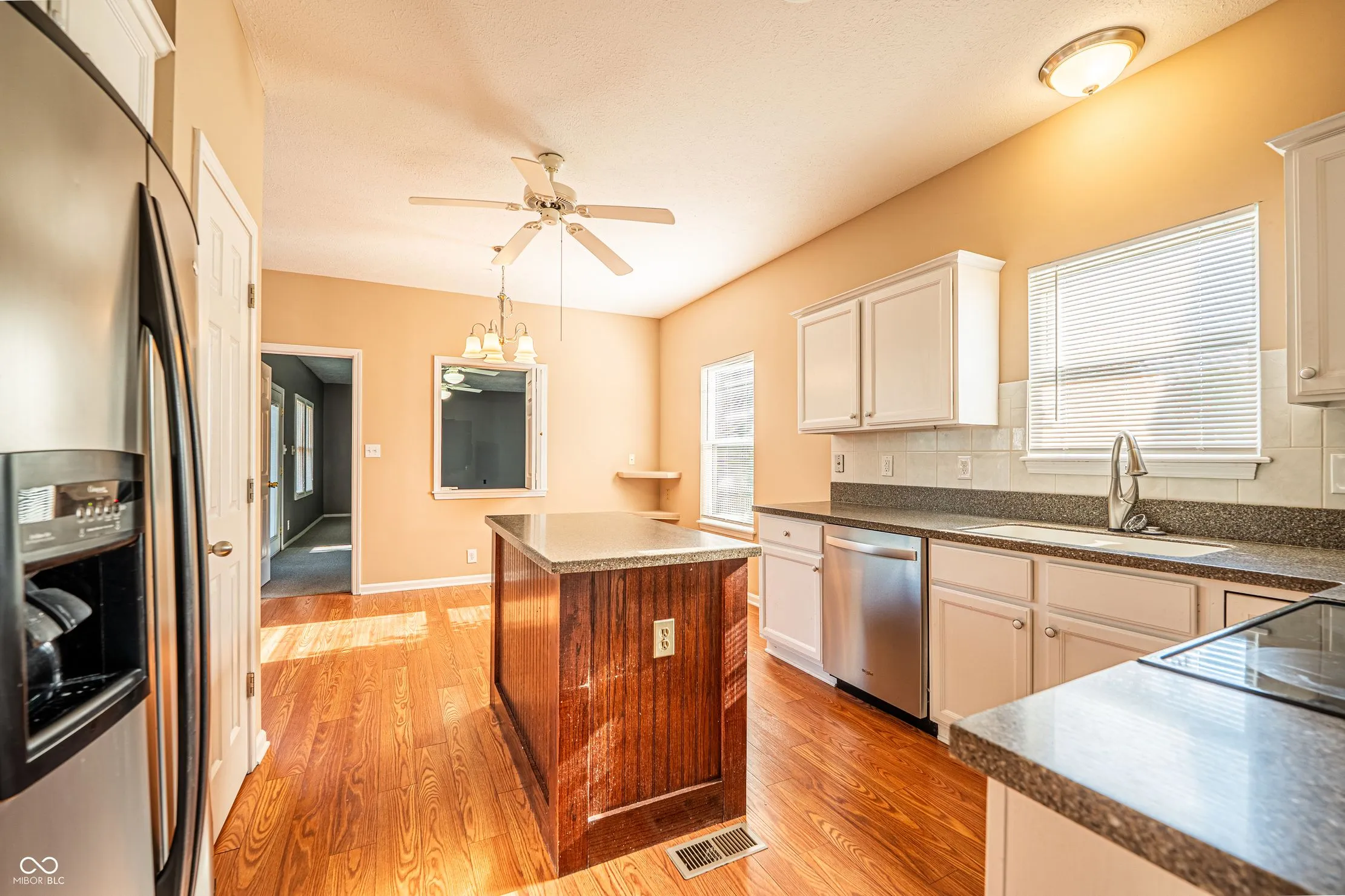 Indianapolis, Indiana 46236, United States, 3 Bedrooms Bedrooms, ,3 BathroomsBathrooms,Residential,Pending,97442