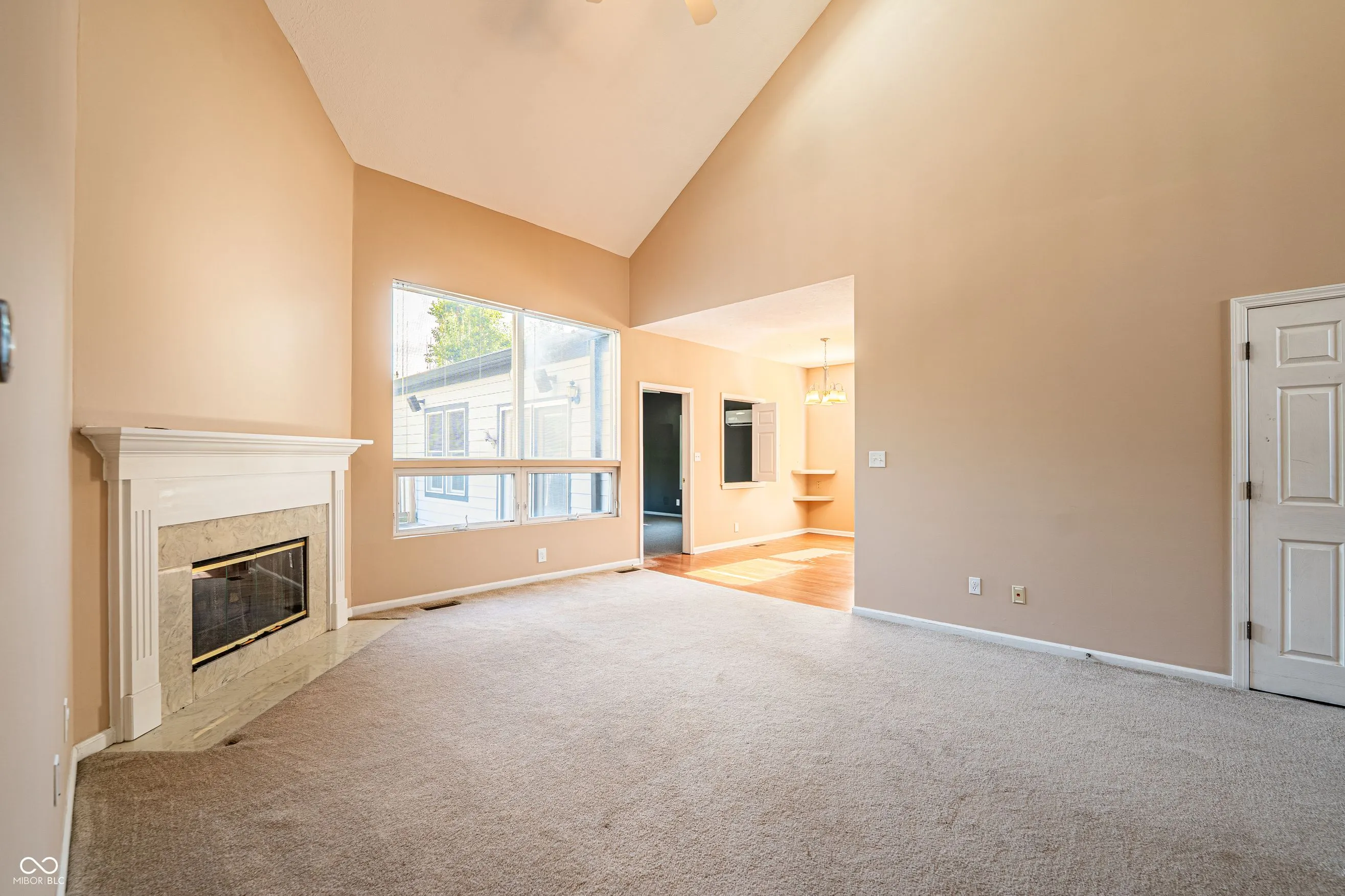 Indianapolis, Indiana 46236, United States, 3 Bedrooms Bedrooms, ,3 BathroomsBathrooms,Residential,Pending,97442