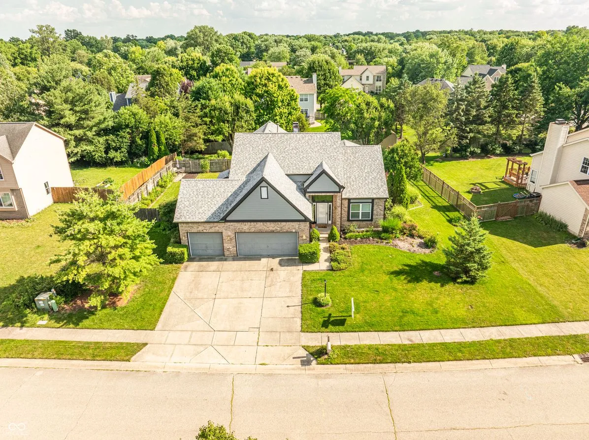 Indianapolis, Indiana 46236, United States, 3 Bedrooms Bedrooms, ,3 BathroomsBathrooms,Residential,Pending,97442