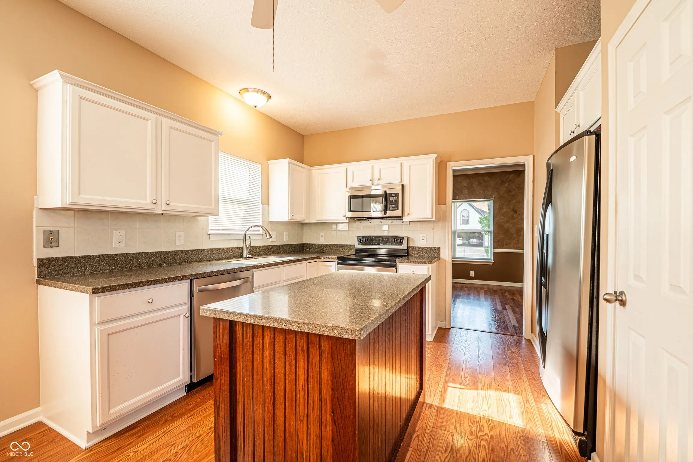 Indianapolis, Indiana 46236, United States, 3 Bedrooms Bedrooms, ,3 BathroomsBathrooms,Residential,Pending,97442