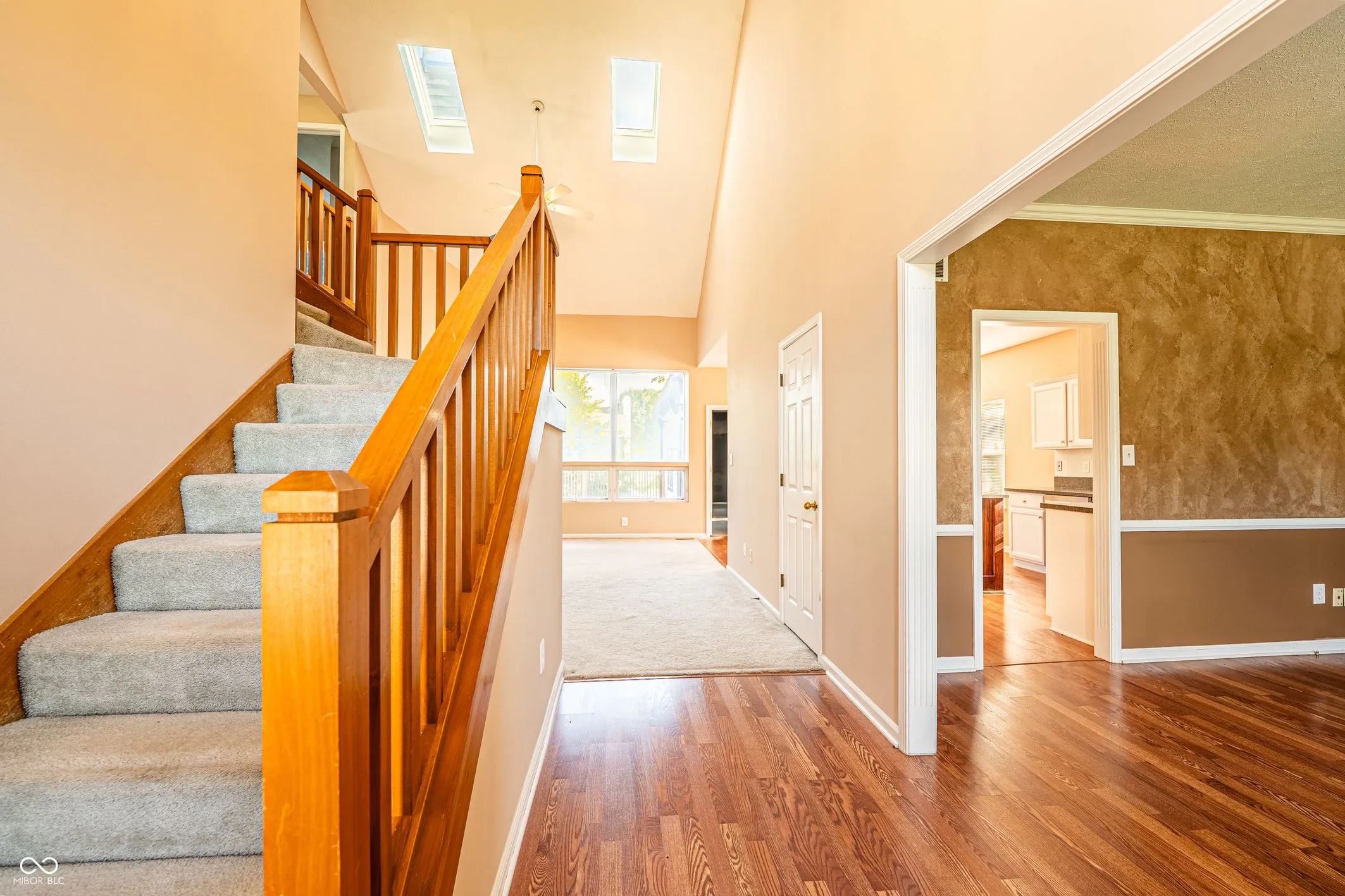 Indianapolis, Indiana 46236, United States, 3 Bedrooms Bedrooms, ,3 BathroomsBathrooms,Residential,Pending,97442