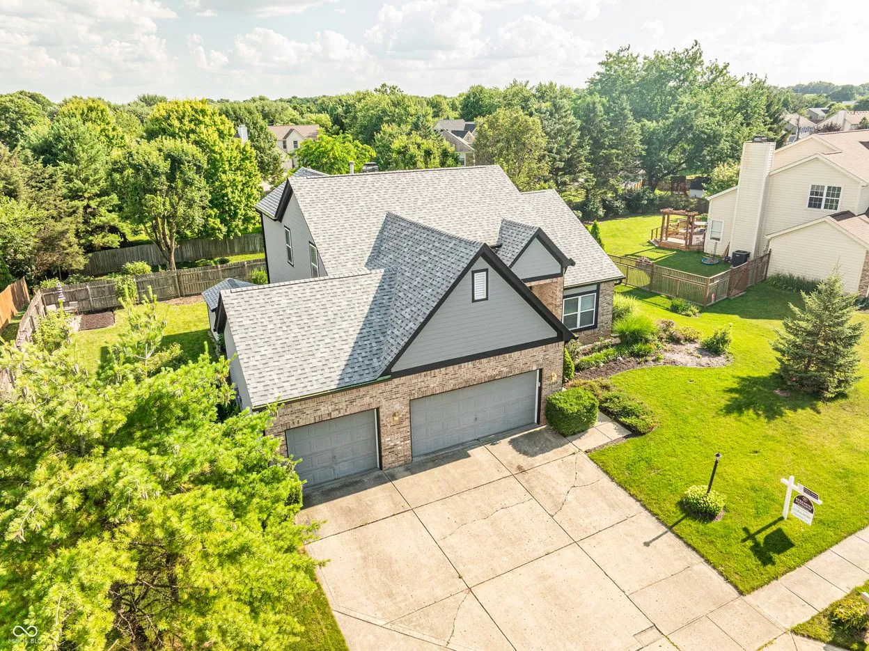 Indianapolis, Indiana 46236, United States, 3 Bedrooms Bedrooms, ,3 BathroomsBathrooms,Residential,Pending,97442